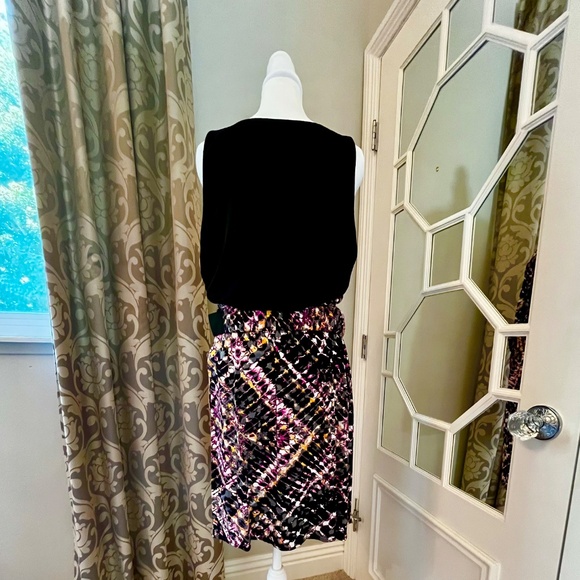 Maggy London Faux Wrap Dress - Size 10 - Picture 2 of 6